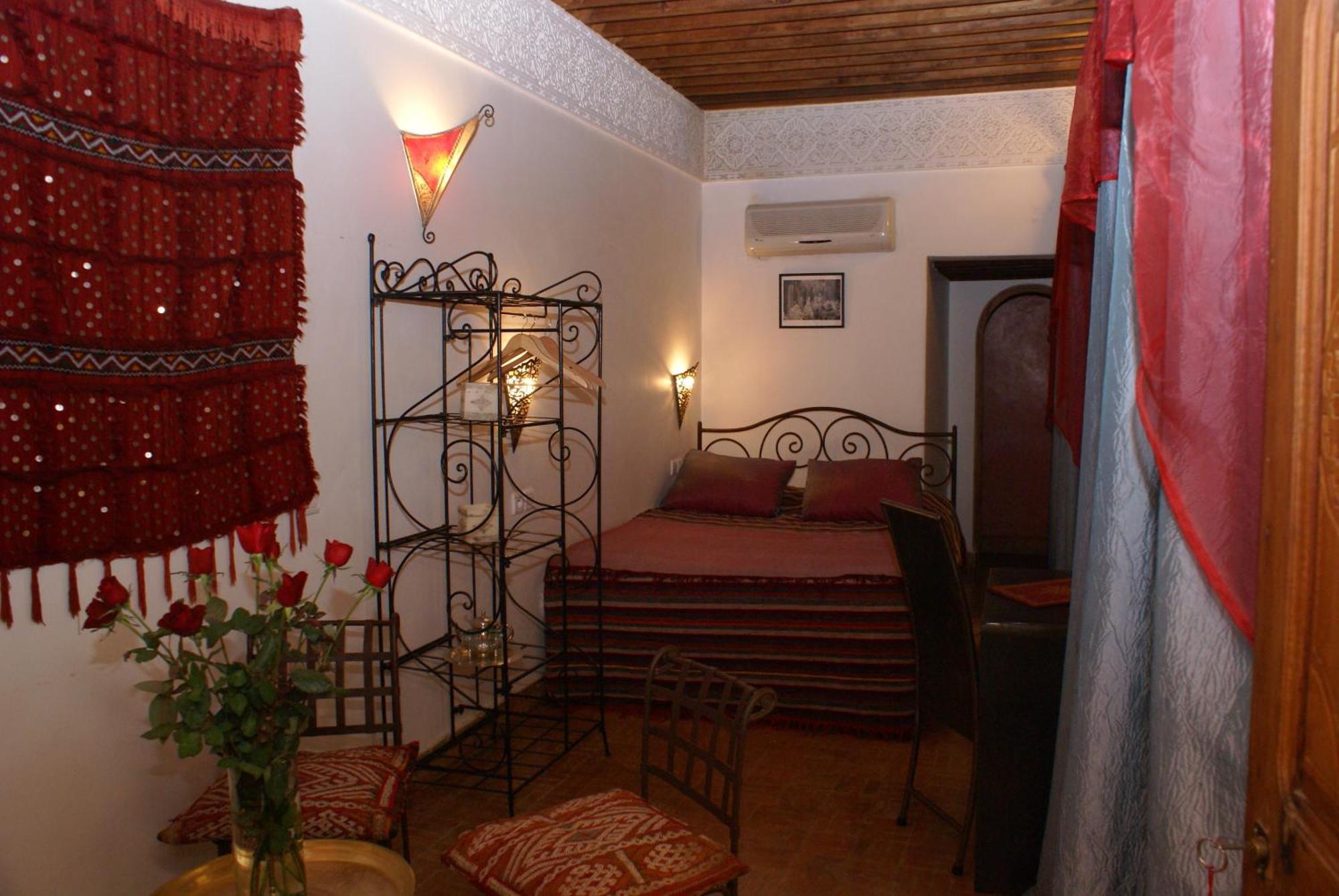 Riad Attarine Фес Экстерьер фото