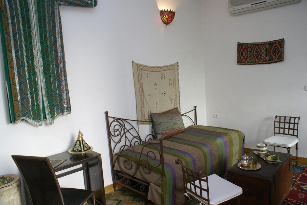 Riad Attarine Фес Номер фото